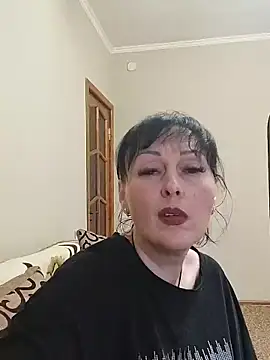 HelgaDennis online show from May 13, 2026, 4:14 pm