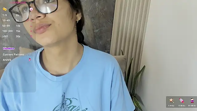 Snapshot of alina_sauvage chatting on June 2, 2026, 12:27 pm alina sauvage online show from June 2, 2026, 12:27 pm