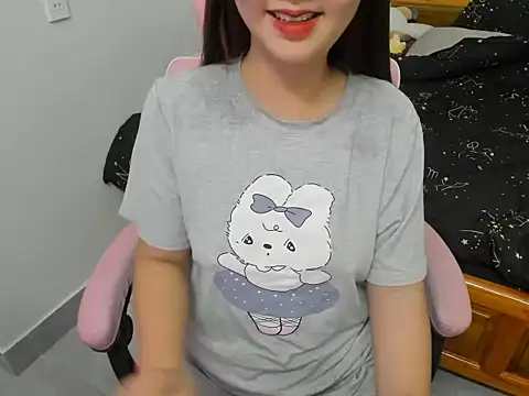 Snapshot of Chi_xinh19 chatting on May 8, 2026, 1:04 pm Chi xinh19 online show from May 8, 2026, 1:04 pm