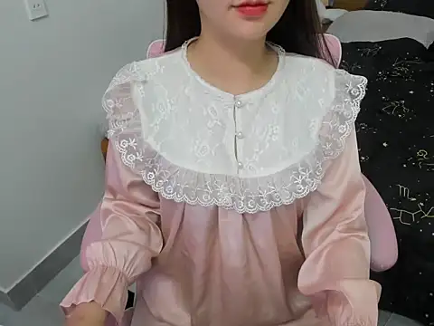 Snapshot of Chi_xinh19 chatting on May 9, 2026, 10:40 am Chi xinh19 online show from May 9, 2026, 10:40 am
