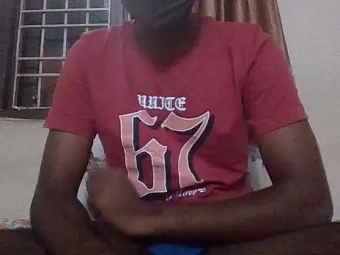 Snapshot of bulls_eye35 chatting on April 20, 2026, 5:10 am bulls eye35 online show from April 20, 2026, 5:10 am