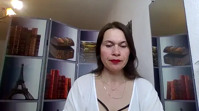 Snapshot of Selena_Moo chatting on April 29, 2026, 7:31 pm Selena Moo online show from April 29, 2026, 7:31 pm