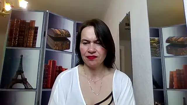 Snapshot of Selena_Moo chatting on April 23, 2026, 12:29 pm Selena Moo online show from April 23, 2026, 12:29 pm