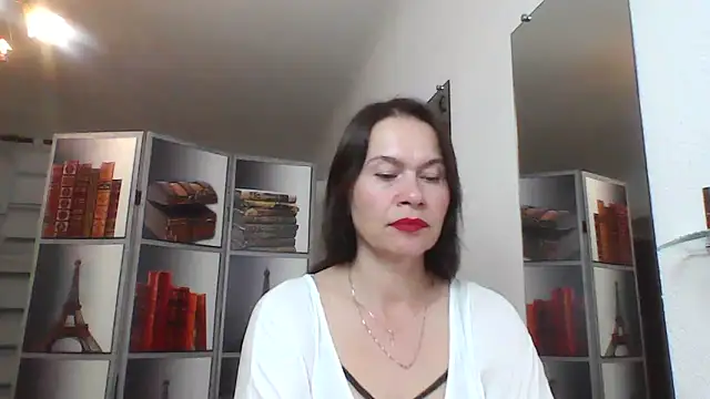 Selena Moo online show from June 10, 2026, 10:16 am
