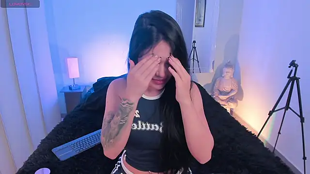 FERNANDAX  online show from April 19, 2026, 4:41 pm