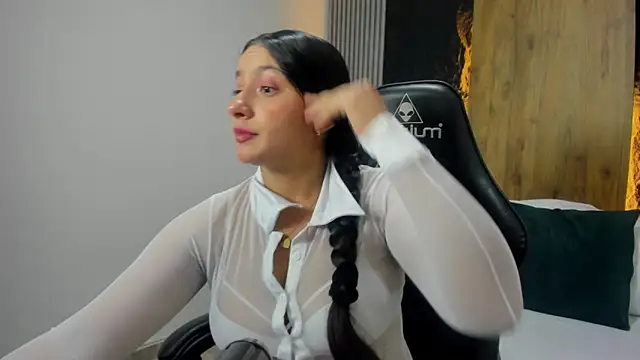Snapshot of kira_relish chatting on April 8, 2026, 11:22 am kira relish online show from April 8, 2026, 11:22 am