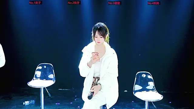 Snapshot of Honey-222 chatting on March 22, 2026, 2:29 pm Honey-222 online show from March 22, 2026, 2:29 pm