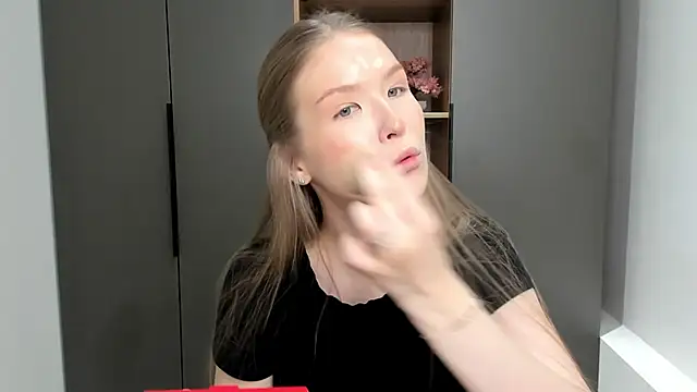 Snapshot of BarbMontilla chatting on March 24, 2026, 8:47 am BarbMontilla online show from March 24, 2026, 8:47 am