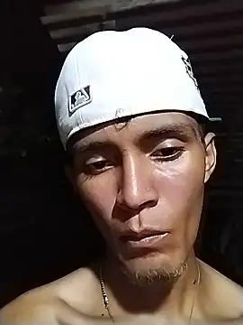 Snapshot of spittermasterpig1 chatting on July 15, 2026, 4:52 am spittermasterpig1 online show from July 15, 2026, 4:52 am