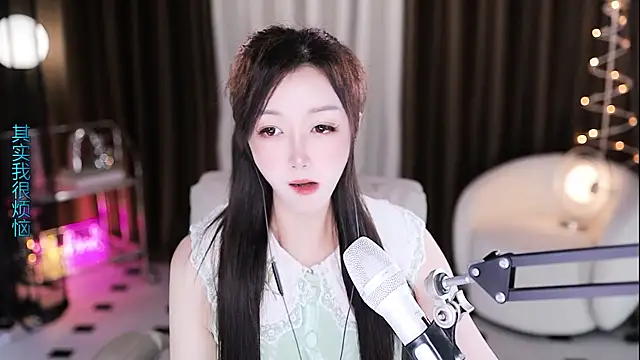 Snapshot of Angelya-888 chatting on May 22, 2026, 9:13 pm Angelya-888 online show from May 22, 2026, 9:13 pm