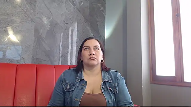 mia coral1 online show from March 22, 2026, 5:14 pm