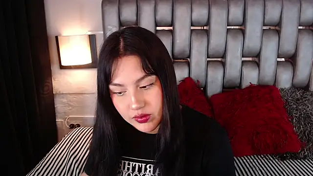 Snapshot of Sofiia_Vega_ chatting on April 21, 2026, 11:50 am Sofiia Vega online show from April 21, 2026, 11:50 am