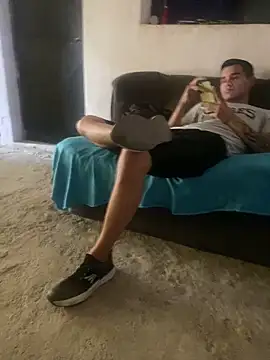 Snapshot of Hotsmale chatting on April 2, 2026, 4:13 pm Hotsmale online show from April 2, 2026, 4:13 pm