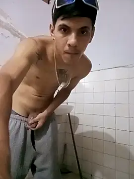 Snapshot of Hotsmale chatting on April 5, 2026, 4:46 pm Hotsmale online show from April 5, 2026, 4:46 pm