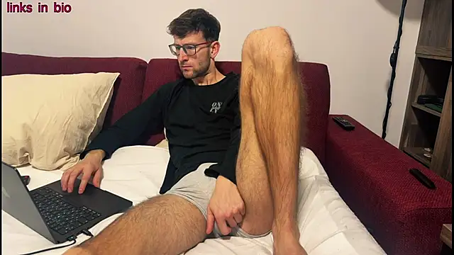 Snapshot of SoloUno0 chatting on March 22, 2026, 12:29 pm SoloUno0 online show from March 22, 2026, 12:29 pm