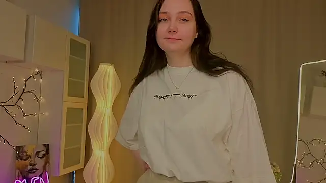 KaraNeagle online show from March 28, 2026, 6:47 am