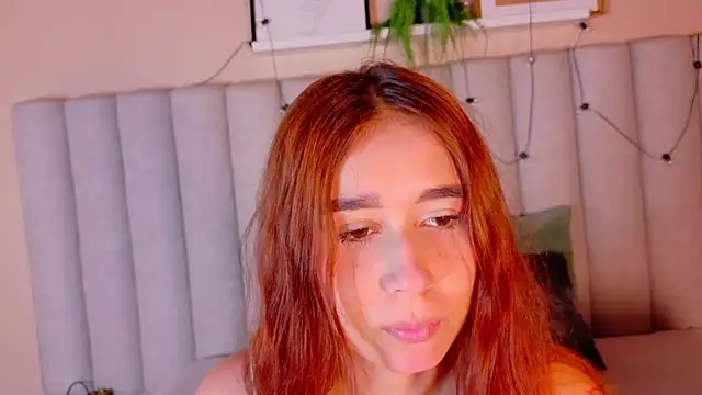 StarrMoon   online show from May 28, 2026, 2:52 am