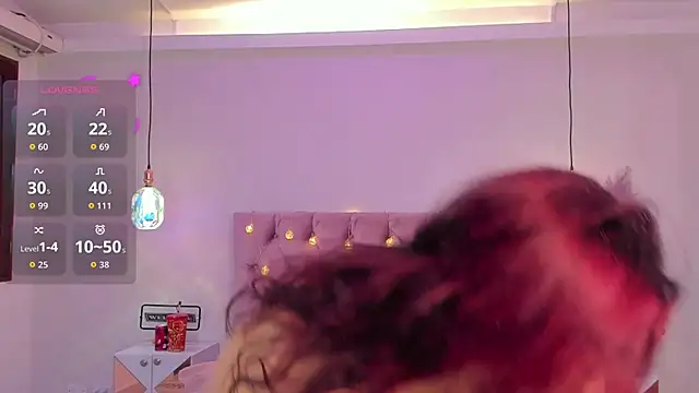 Snapshot of SofiaBloomm chatting on May 31, 2026, 10:10 pm SofiaBloomm online show from May 31, 2026, 10:10 pm