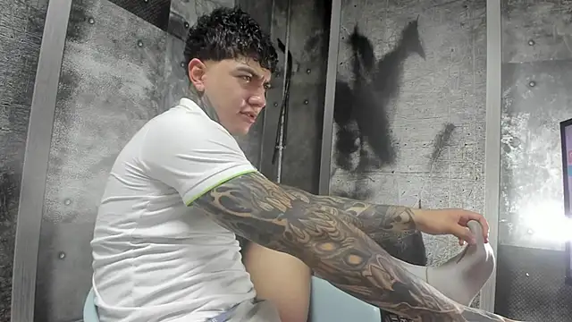 Gury tattoo online show from May 18, 2026, 7:40 pm