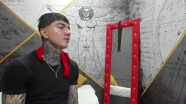 Snapshot of Gury_tattoo chatting on April 20, 2026, 5:36 pm Gury tattoo online show from April 20, 2026, 5:36 pm