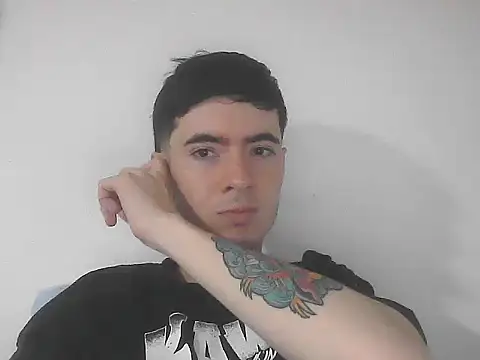 Snapshot of lio____ chatting on May 11, 2026, 7:00 pm lio online show from May 11, 2026, 7:00 pm