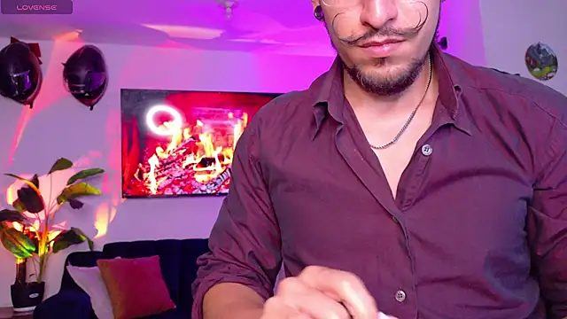 Snapshot of Sir_wllliam chatting on March 28, 2026, 12:44 am Sir wllliam online show from March 28, 2026, 12:44 am