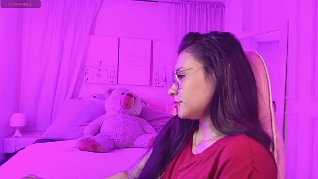 daenerysbm online show from March 24, 2026, 7:14 pm