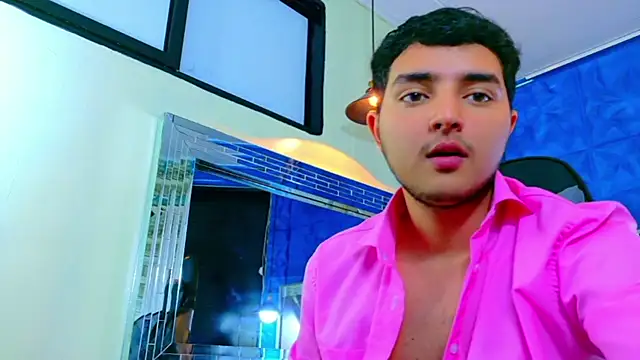 Oliver Jamees online show from March 25, 2026, 1:43 pm