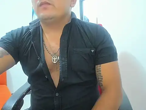 Snapshot of danisttar chatting on March 25, 2026, 2:23 am danisttar online show from March 25, 2026, 2:23 am