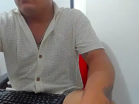 Snapshot of danisttar chatting on March 25, 2026, 9:35 pm danisttar online show from March 25, 2026, 9:35 pm