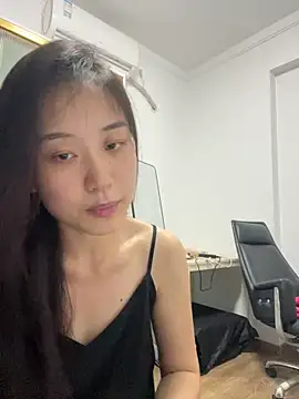 A-Kristen online show from April 13, 2026, 3:38 pm