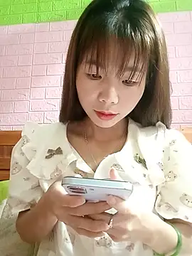 AmyLinee01 online show from August 8, 2026, 11:17 am