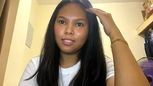 Snapshot of CorrinaThach chatting on March 23, 2026, 2:33 am CorrinaThach online show from March 23, 2026, 2:33 am