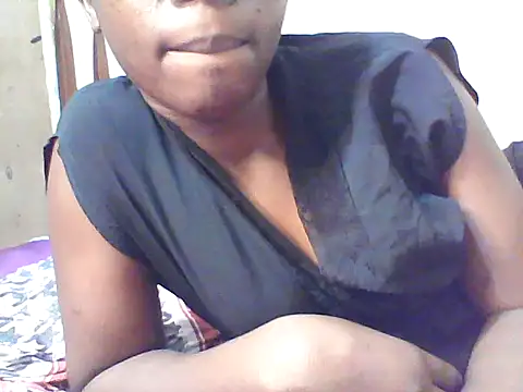 blackgal2 online show from June 15, 2026, 8:52 pm