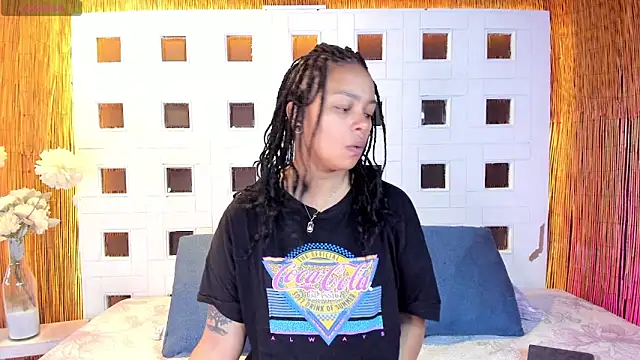 andreazoe online show from March 29, 2026, 2:19 pm