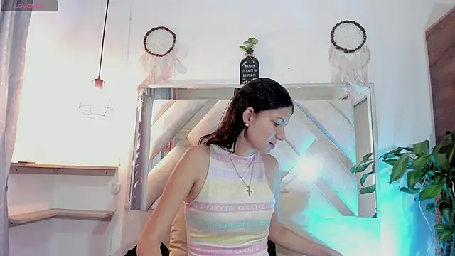 sofy bonnet1 online show from April 23, 2026, 11:49 am