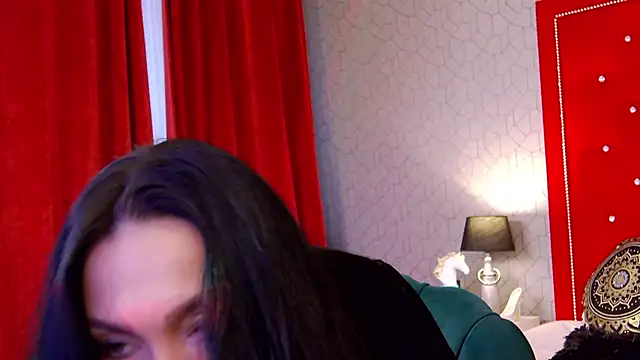 Snapshot of GraceMontclaire chatting on March 30, 2026, 10:39 am GraceMontclaire online show from March 30, 2026, 10:39 am