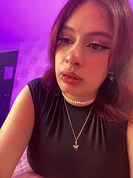 steffmontespink18 online show from April 29, 2026, 5:30 pm