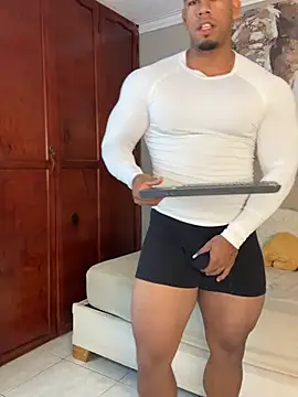 Snapshot of Trevor_vinc chatting on April 7, 2026, 1:02 pm Trevor vinc online show from April 7, 2026, 1:02 pm