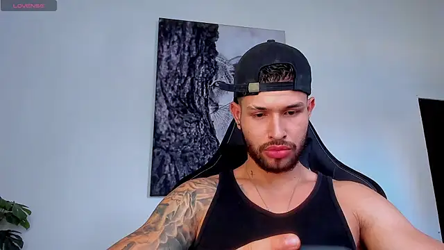 Snapshot of Santos_ramirez1 chatting on June 14, 2026, 3:02 pm Santos ramirez1 online show from June 14, 2026, 3:02 pm