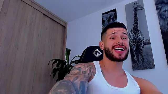 Snapshot of Santos_ramirez1 chatting on July 23, 2026, 2:35 pm Santos ramirez1 online show from July 23, 2026, 2:35 pm