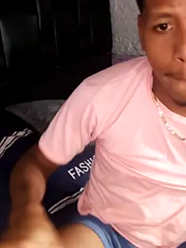 Xmoreno31 online show from April 4, 2026, 7:20 pm