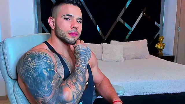 Raytorres online show from May 15, 2026, 10:52 pm
