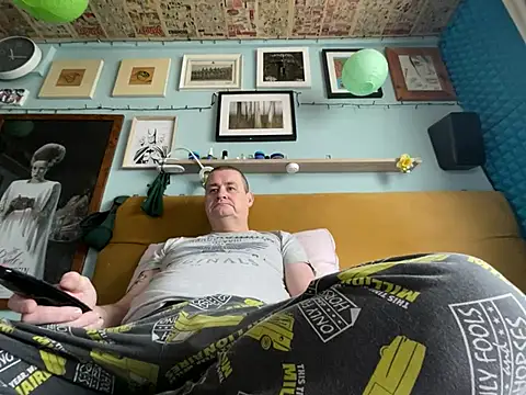 MyCockWantsYourWetVagina online show from April 20, 2026, 10:18 am