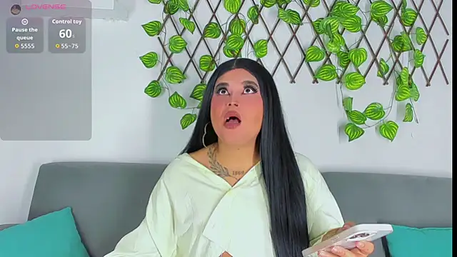 Snapshot of Arialane_ chatting on March 31, 2026, 2:02 am Arialane online show from March 31, 2026, 2:02 am