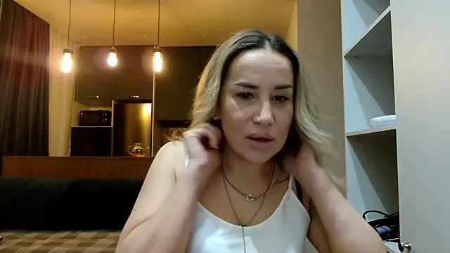 Kasara Bonny online show from March 23, 2026, 4:07 pm