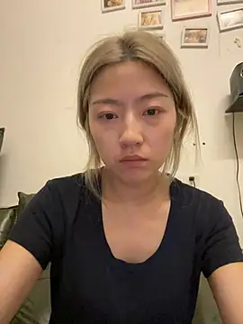 Snapshot of Olivia_PINK0322 chatting on May 17, 2026, 1:55 pm Olivia PINK0322 online show from May 17, 2026, 1:55 pm