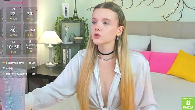Snapshot of Emma_peach chatting on August 9, 2026, 7:58 am Emma peach online show from August 9, 2026, 7:58 am
