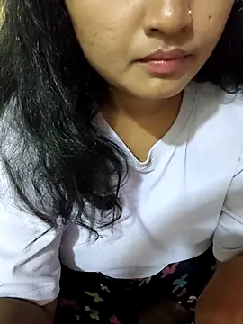 Snapshot of Tridha_2 chatting on April 6, 2026, 8:10 pm Tridha 2 online show from April 6, 2026, 8:10 pm