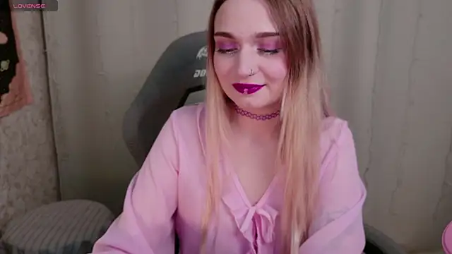Snapshot of lucysussy chatting on July 12, 2026, 5:36 pm lucysussy online show from July 12, 2026, 5:36 pm